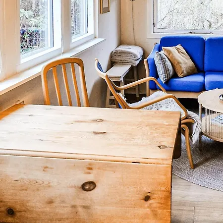 2 Bedroom Cozy In
